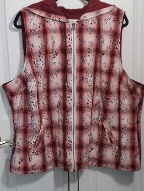 C J Banks Hooded Vest 2X